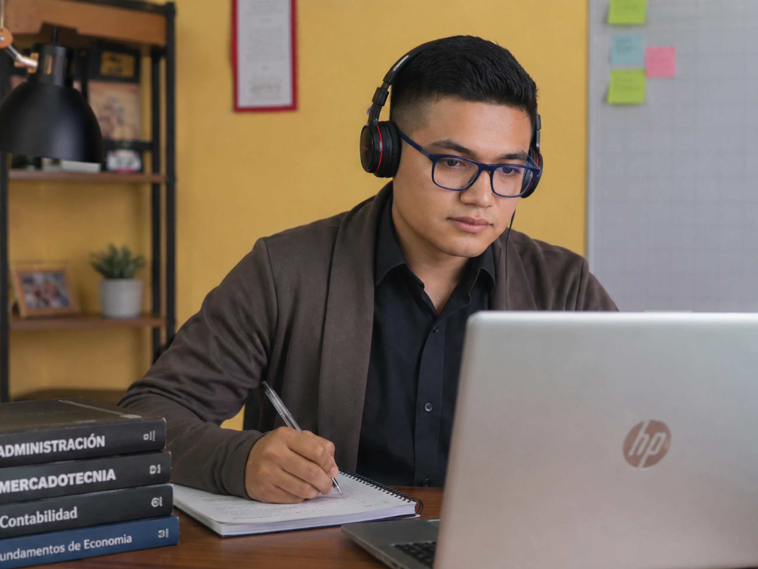 Modalidad en línea TUVN - Estudia desde donde estés